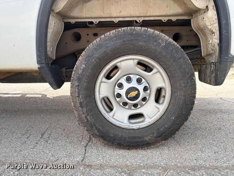 image for item FI0314 2020 Chevrolet Silverado 2500HD Crew Cab pickup truck
