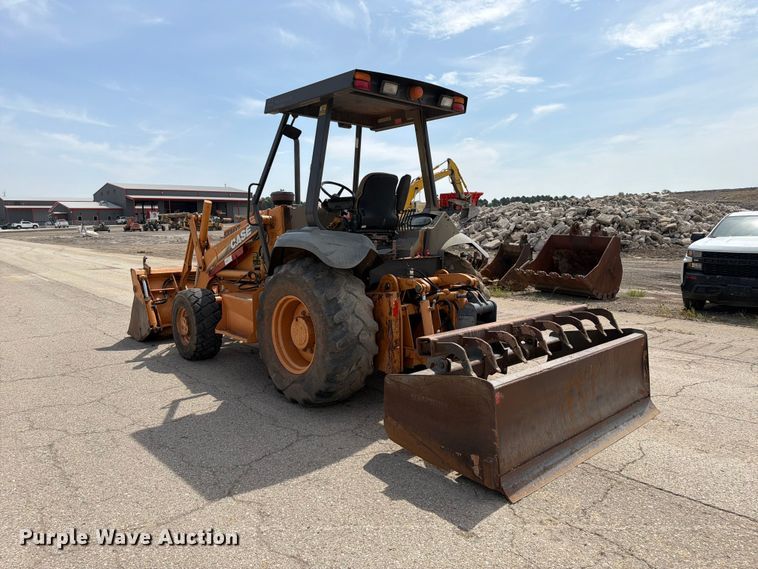 image for item FI0315 2007 Case 570M XT landscape tractor