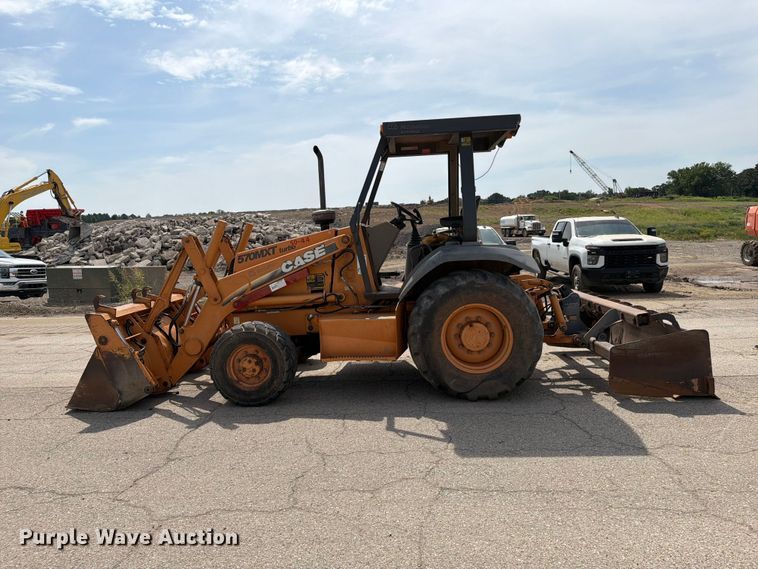 image for item FI0315 2007 Case 570M XT landscape tractor