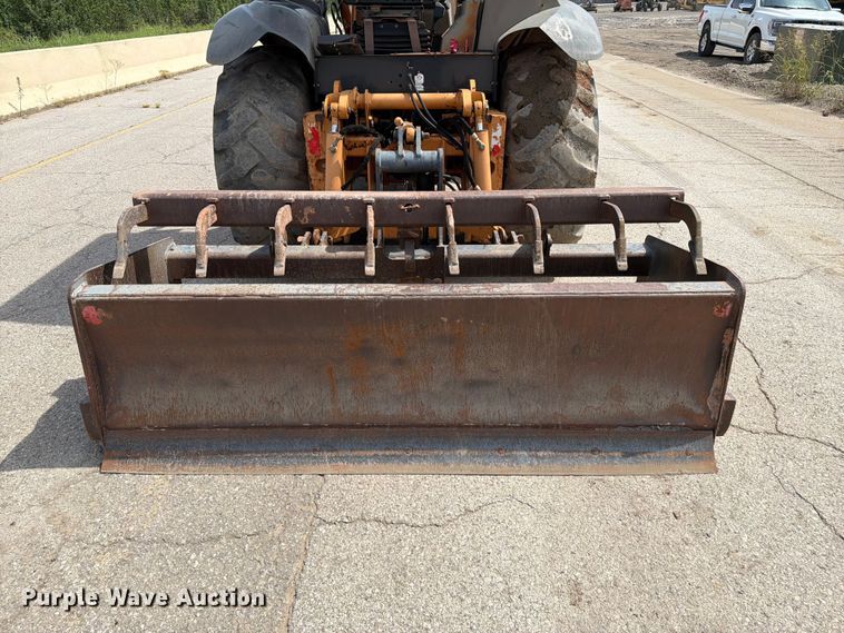 image for item FI0315 2007 Case 570M XT landscape tractor