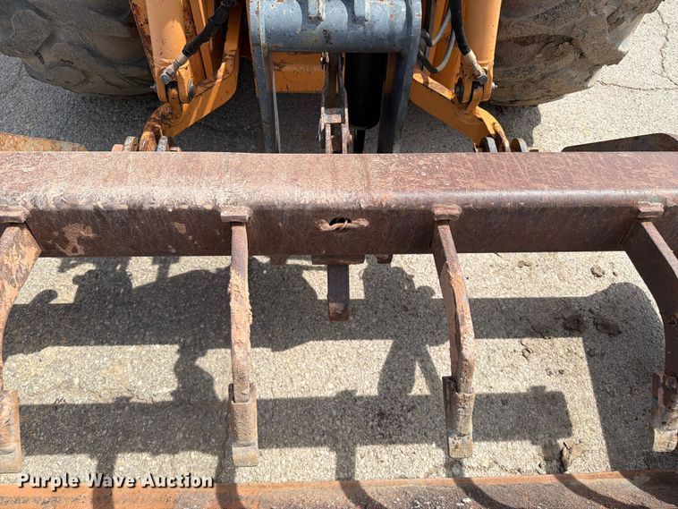 image for item FI0315 2007 Case 570M XT landscape tractor