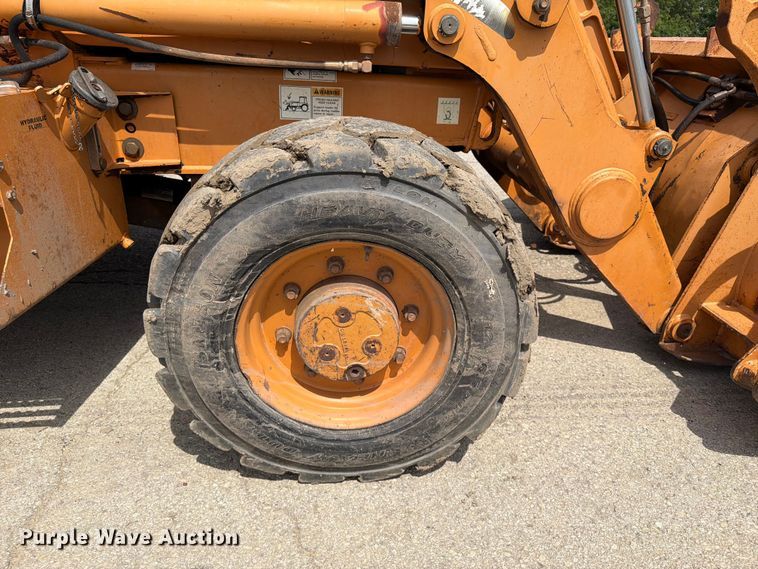 image for item FI0315 2007 Case 570M XT landscape tractor
