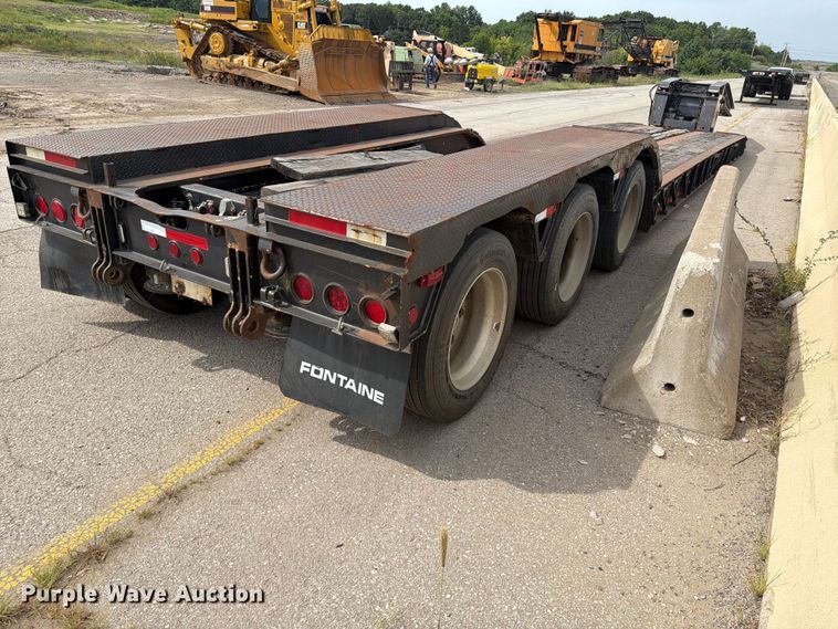 image for item FI0316 2007 Trail King TK110HDG-533 lowboy equipment trailer
