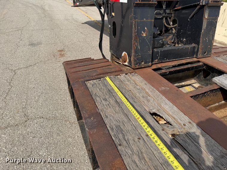 image for item FI0316 2007 Trail King TK110HDG-533 lowboy equipment trailer