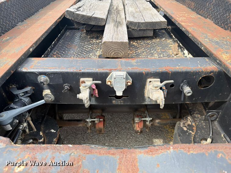 image for item FI0316 2007 Trail King TK110HDG-533 lowboy equipment trailer