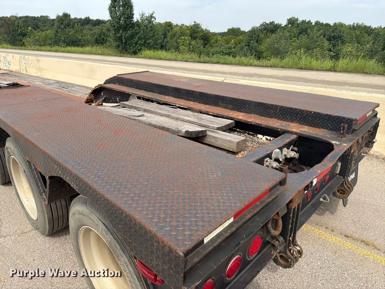 image for item FI0316 2007 Trail King TK110HDG-533 lowboy equipment trailer