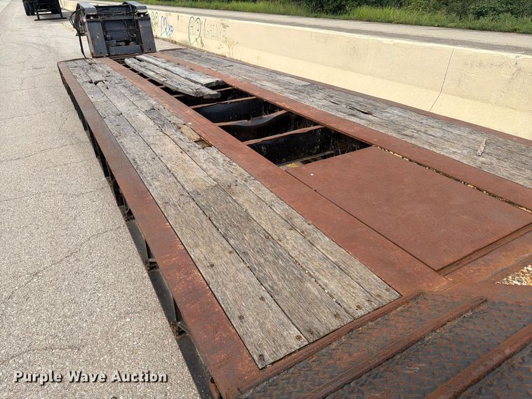 image for item FI0316 2007 Trail King TK110HDG-533 lowboy equipment trailer