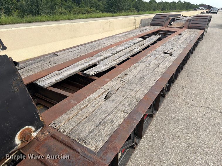 image for item FI0316 2007 Trail King TK110HDG-533 lowboy equipment trailer