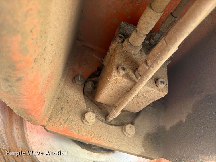 image for item FI0317 2011 JLG 600S boom lift