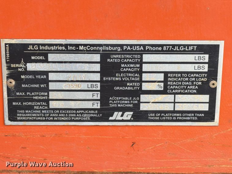 image for item FI0317 2011 JLG 600S boom lift