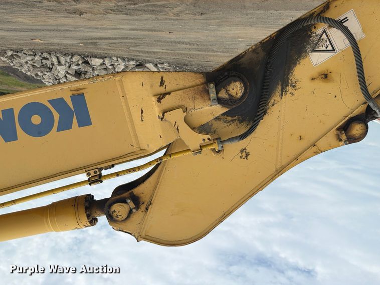 image for item FI0319 2009 Komatsu PC220LC-8 excavator