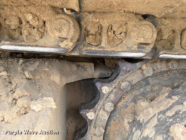 image for item FI0319 2009 Komatsu PC220LC-8 excavator