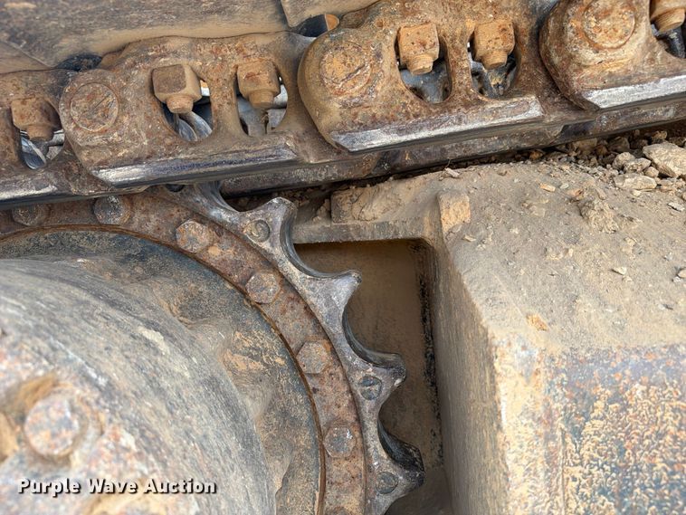 image for item FI0319 2009 Komatsu PC220LC-8 excavator