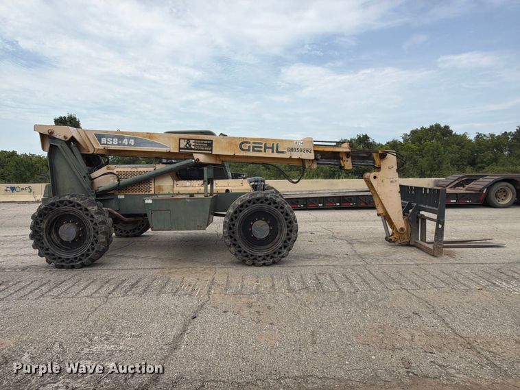 image for item FI0320 Gehl RS8-44 telehandler