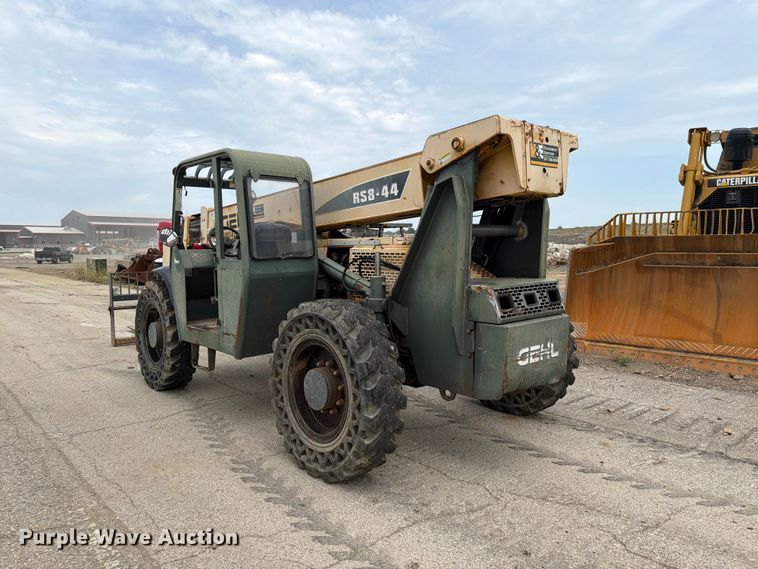 image for item FI0320 Gehl RS8-44 telehandler