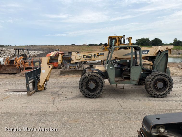 image for item FI0320 Gehl RS8-44 telehandler