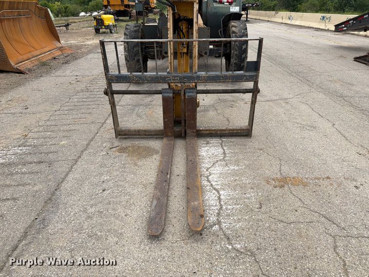 image for item FI0320 Gehl RS8-44 telehandler