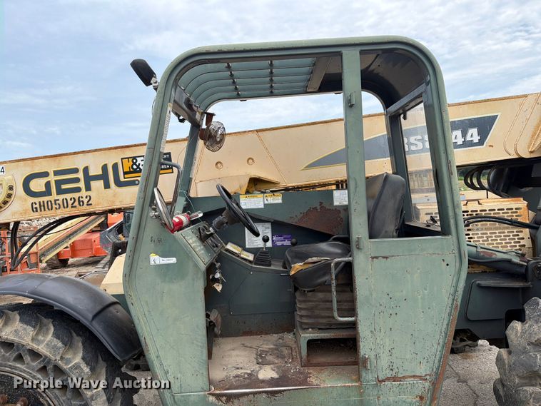 image for item FI0320 Gehl RS8-44 telehandler