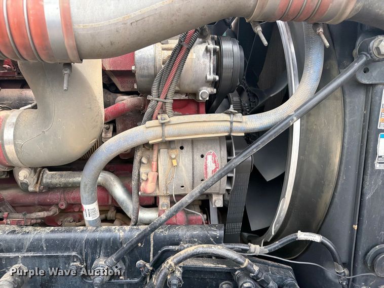 image for item FI0321 2018 Peterbilt 389 semi truck