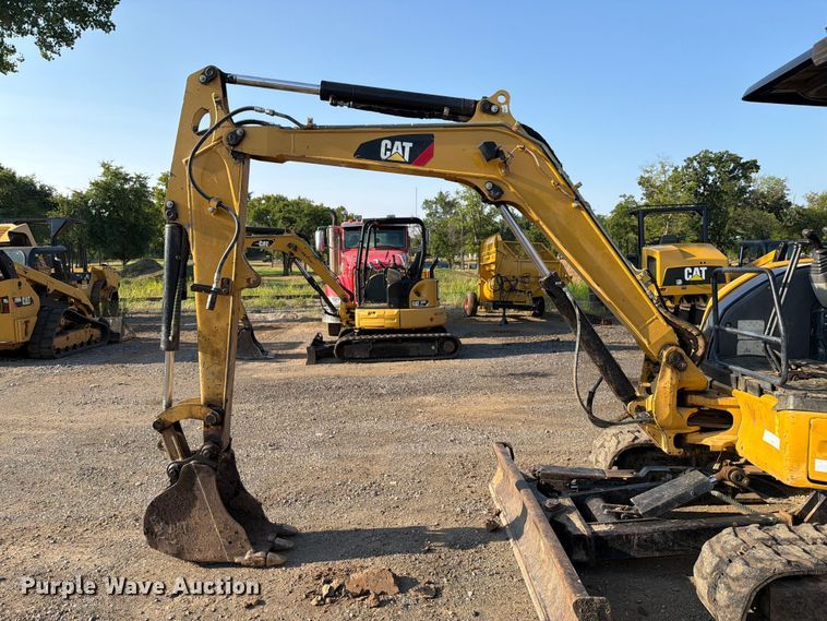 image for item FI0333 2012 Caterpillar 304D CR mini excavator