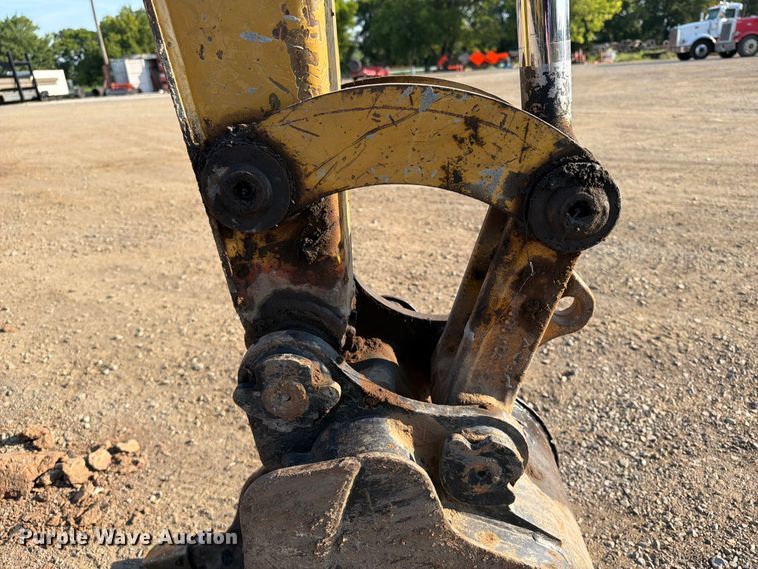 image for item FI0333 2012 Caterpillar 304D CR mini excavator