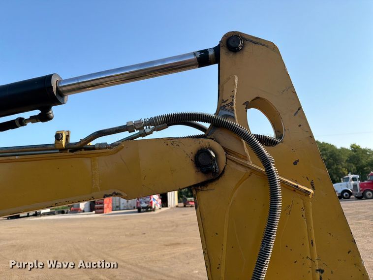 image for item FI0333 2012 Caterpillar 304D CR mini excavator