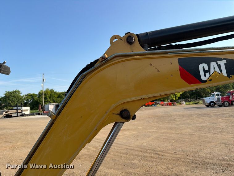 image for item FI0333 2012 Caterpillar 304D CR mini excavator