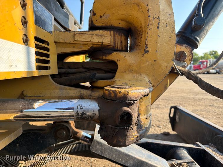 image for item FI0333 2012 Caterpillar 304D CR mini excavator