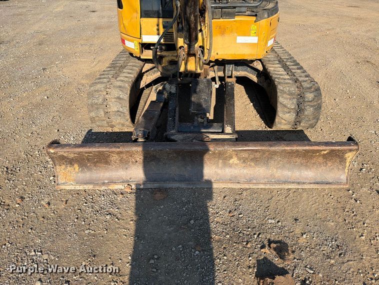 image for item FI0333 2012 Caterpillar 304D CR mini excavator
