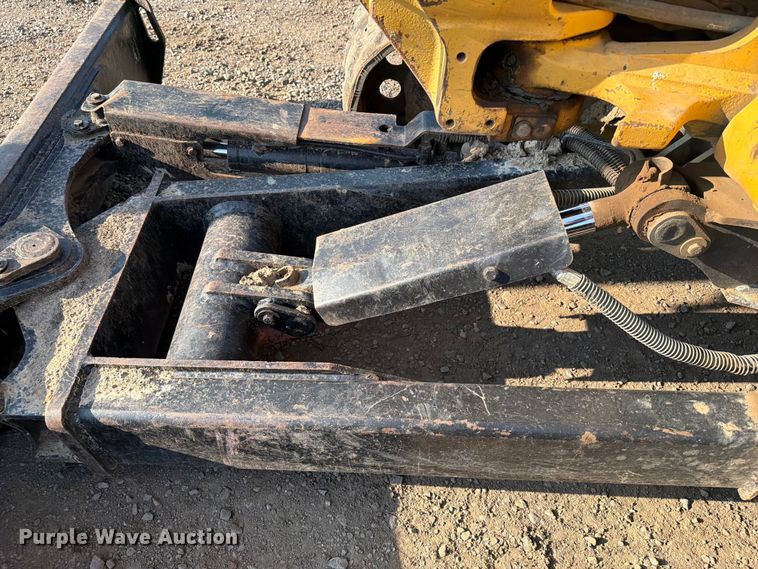 image for item FI0333 2012 Caterpillar 304D CR mini excavator