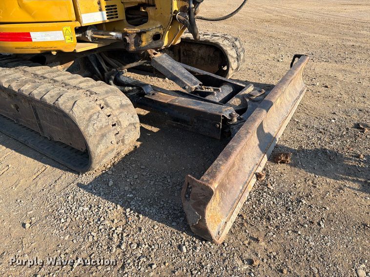 image for item FI0333 2012 Caterpillar 304D CR mini excavator