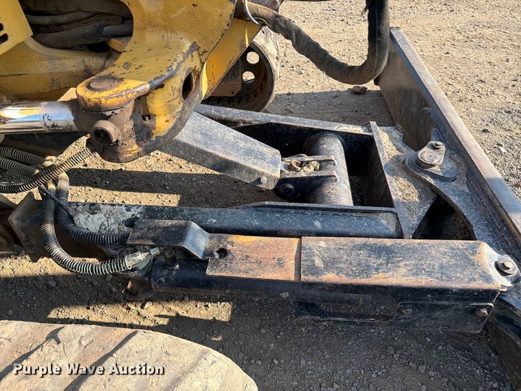 image for item FI0333 2012 Caterpillar 304D CR mini excavator