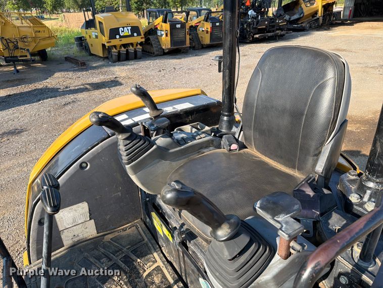 image for item FI0333 2012 Caterpillar 304D CR mini excavator