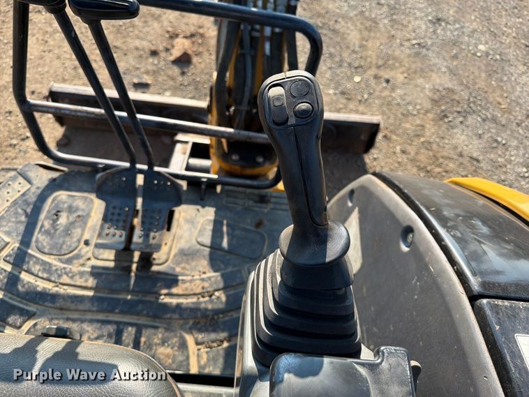 image for item FI0333 2012 Caterpillar 304D CR mini excavator