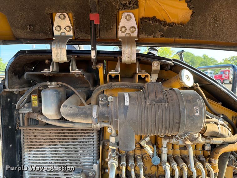 image for item FI0333 2012 Caterpillar 304D CR mini excavator