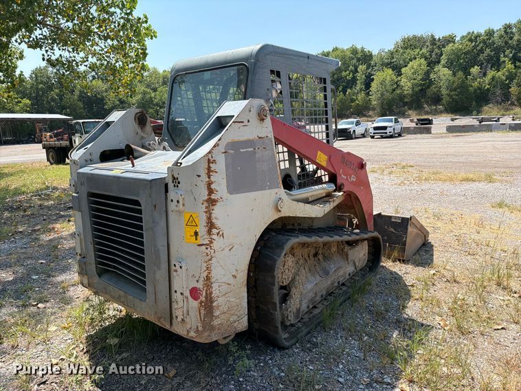 image for item FI0334 2015 Takeuchi TL8 tracked skid steer loader