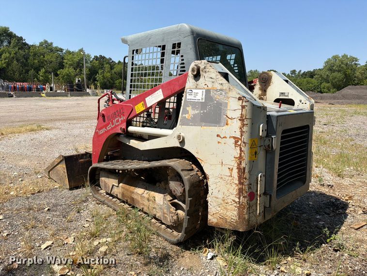 image for item FI0334 2015 Takeuchi TL8 tracked skid steer loader