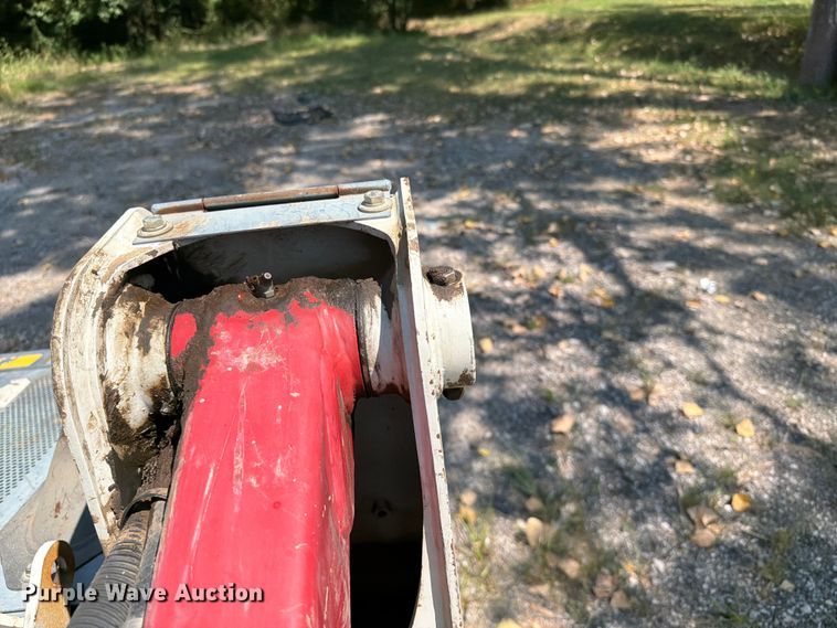 image for item FI0334 2015 Takeuchi TL8 tracked skid steer loader