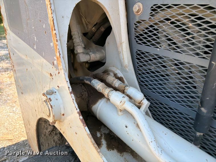 image for item FI0334 2015 Takeuchi TL8 tracked skid steer loader