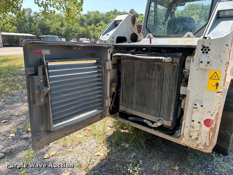 image for item FI0334 2015 Takeuchi TL8 tracked skid steer loader