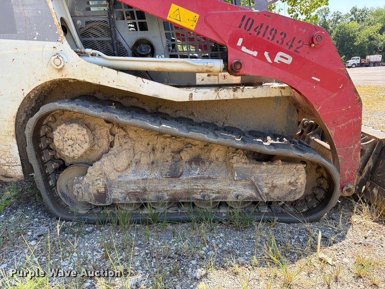 image for item FI0334 2015 Takeuchi TL8 tracked skid steer loader