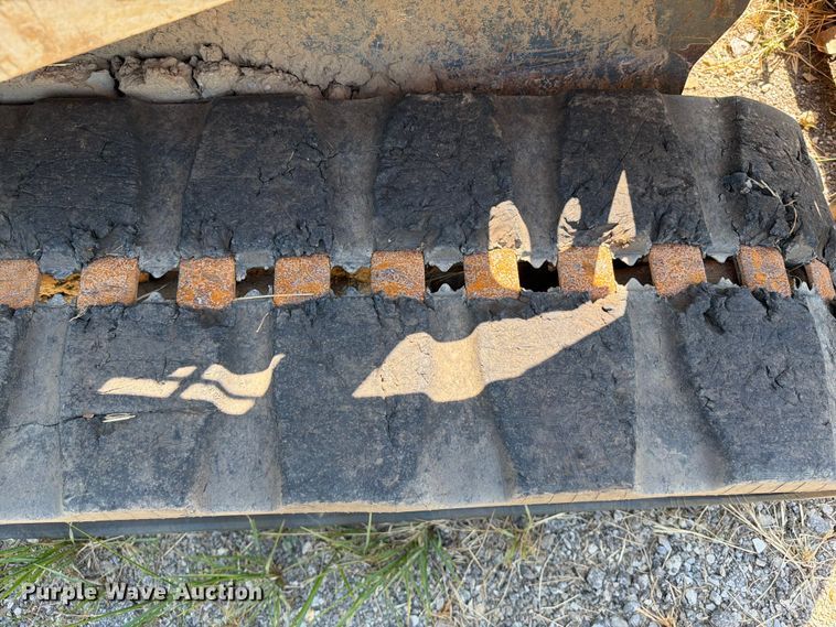 image for item FI0334 2015 Takeuchi TL8 tracked skid steer loader