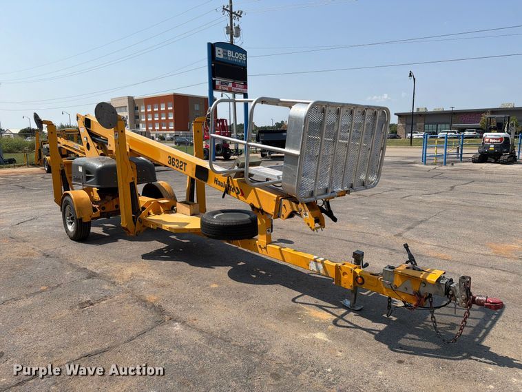 image for item FI0337 2016 Haulotte 3632T boom lift