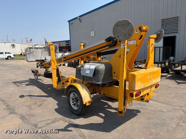 image for item FI0337 2016 Haulotte 3632T boom lift