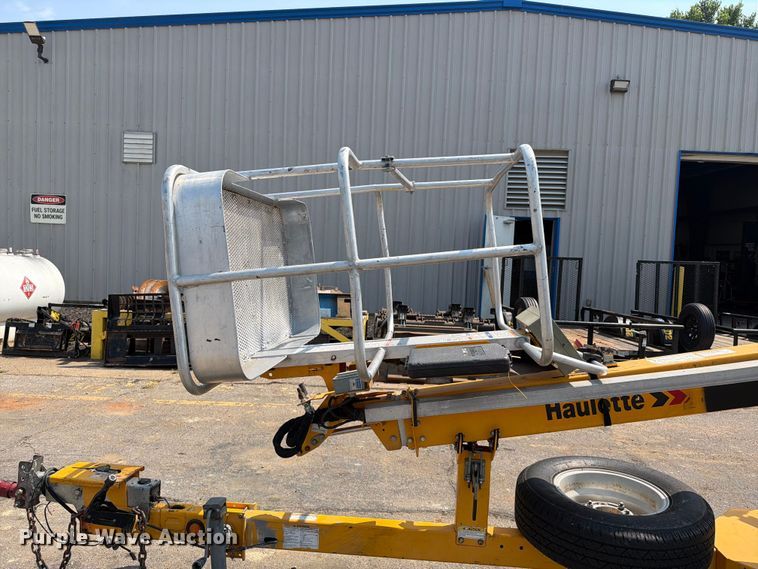 image for item FI0337 2016 Haulotte 3632T boom lift