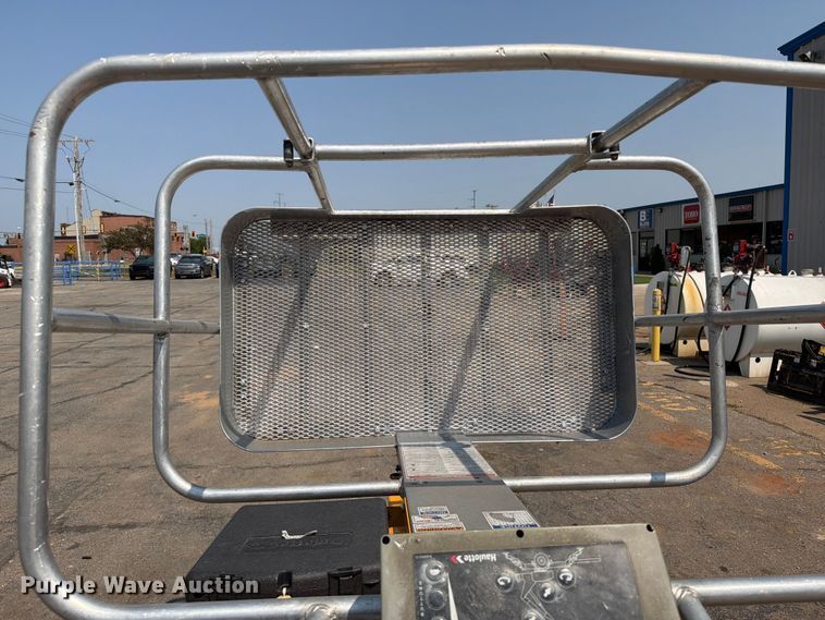image for item FI0337 2016 Haulotte 3632T boom lift