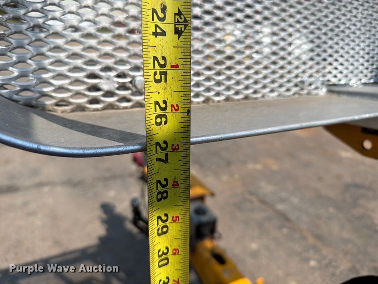 image for item FI0337 2016 Haulotte 3632T boom lift