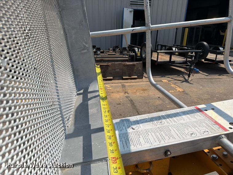 image for item FI0337 2016 Haulotte 3632T boom lift