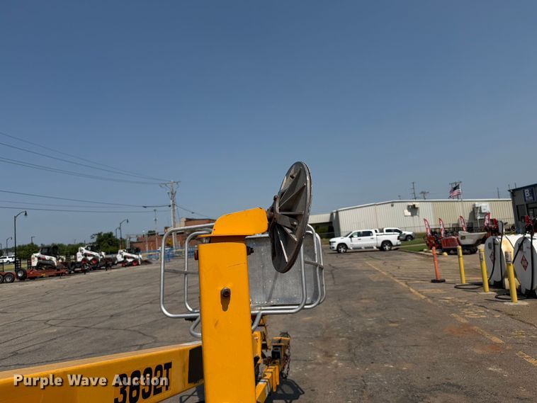 image for item FI0337 2016 Haulotte 3632T boom lift