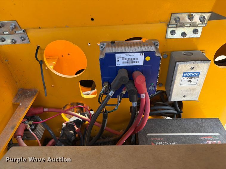 image for item FI0337 2016 Haulotte 3632T boom lift
